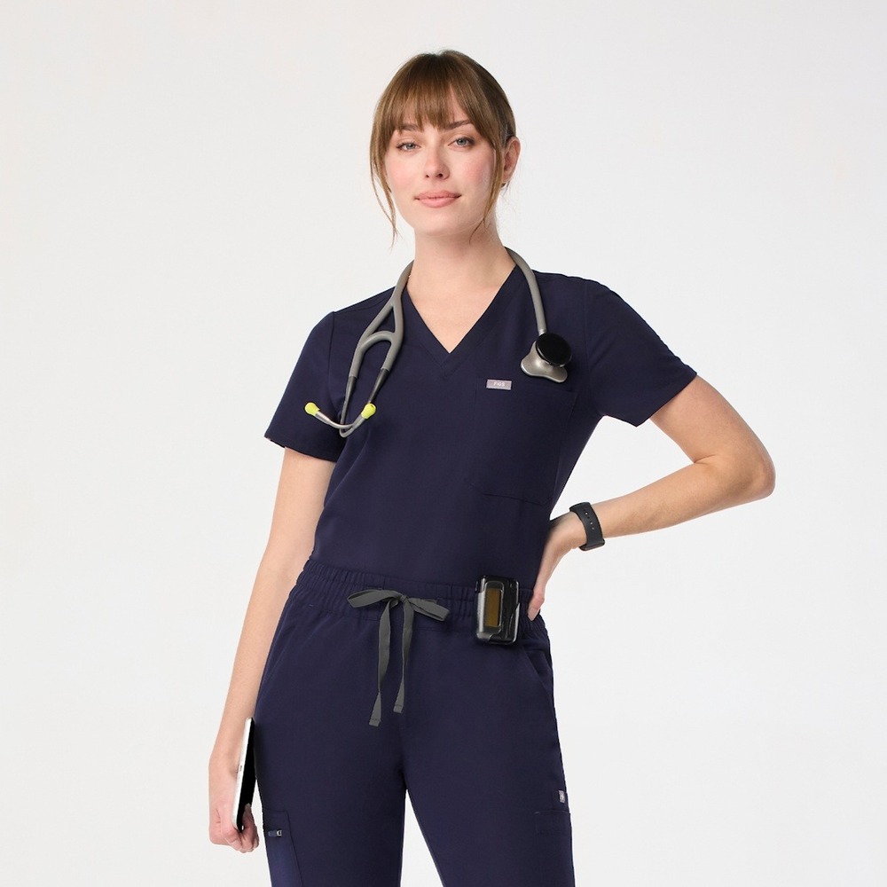 FIGS Technical Collection Scrub Top Womens Medium V-Neck Chest Pocket Navy Blue